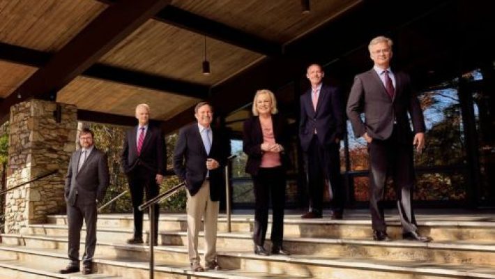 Andrew A. Strauss with team