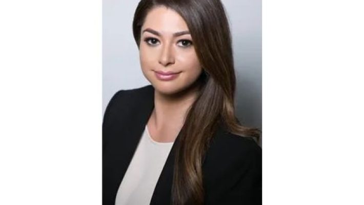 April Quiroz solo