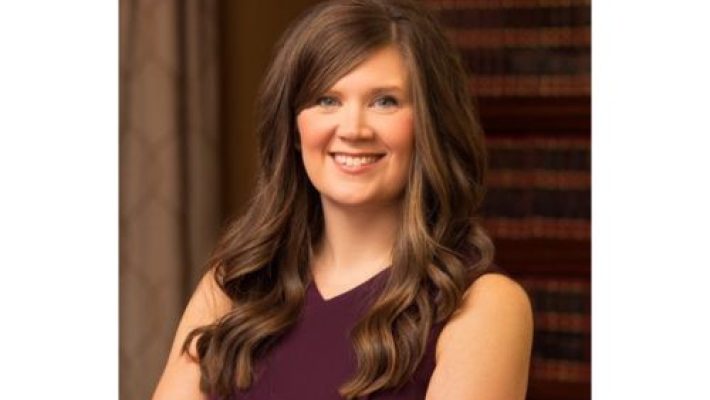Bethany Pike Bibles solo
