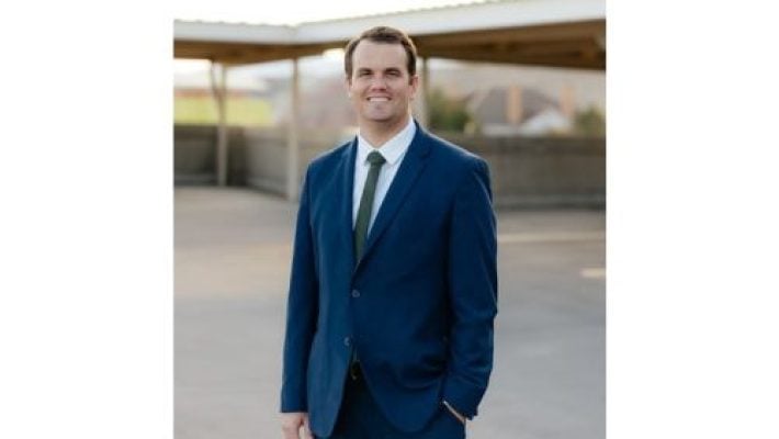 Chase Van Oostendorp solo