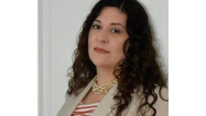 Claudia Pringles-Cover