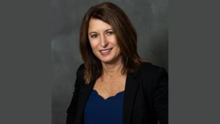 Colleen Santora solo