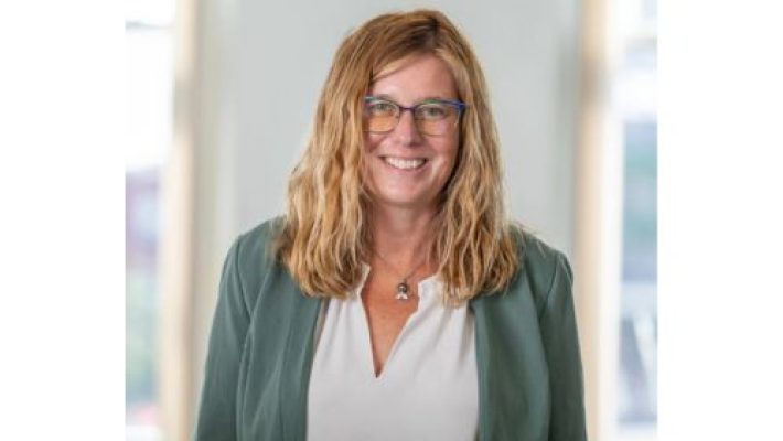 Dawn D. Dyer Solo