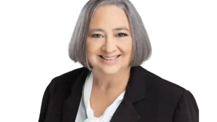 Deanna B. Hogan solo