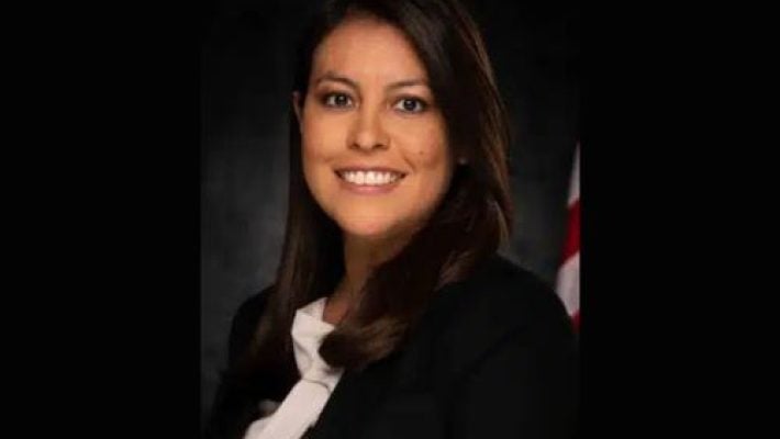 Dulce S. Salazar Valle Solo