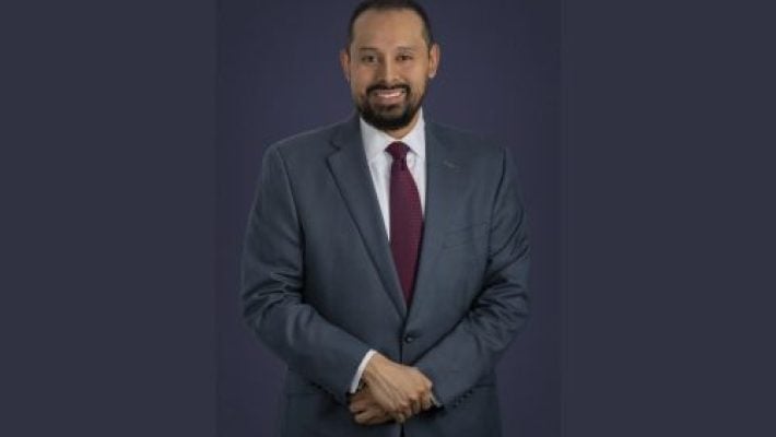 Himedes V. Chicas Solo