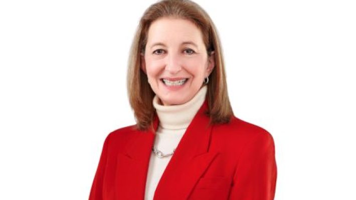 Jennifer D. Port solo