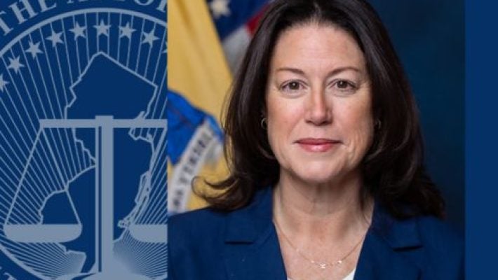 Jennifer Davenport solo