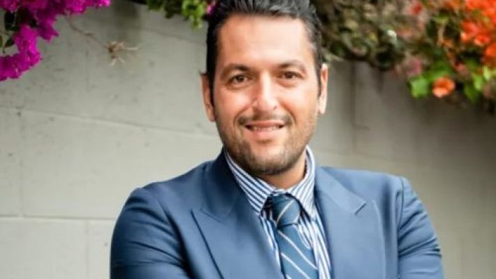 Jonathan M. Kashani Solo