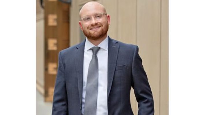 Jonathan P. Bacsalmasi Solo