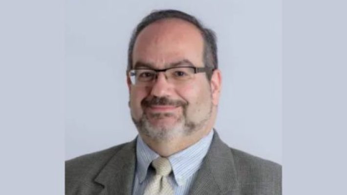 Juan C. Velasco Solo