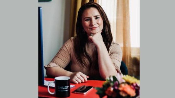 Julie Reczek Solo Gallery