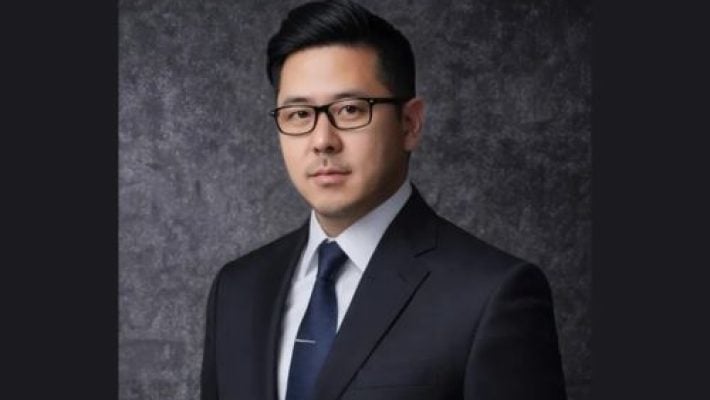 Justin W. Chong Solo