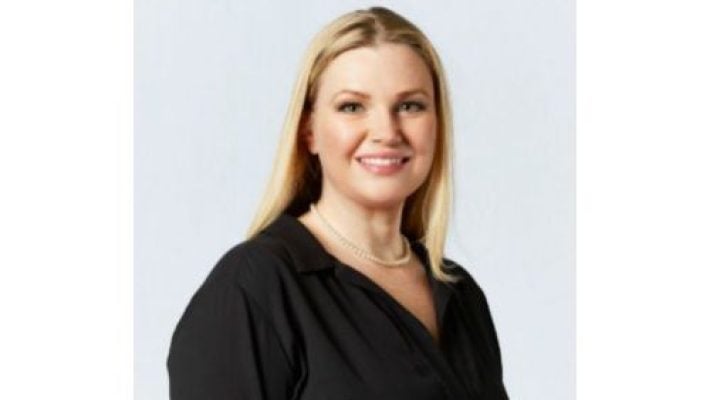 Lesley Holloway solo