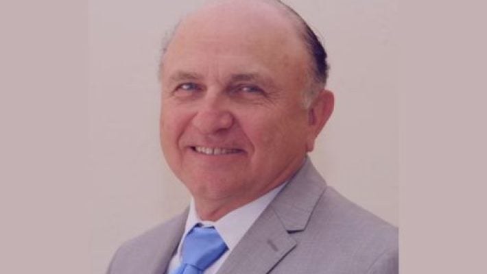 Leslie R. Reynolds Solo