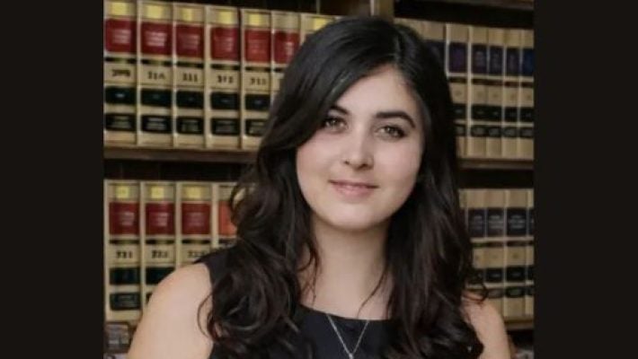 Lillian Khosravi Solo