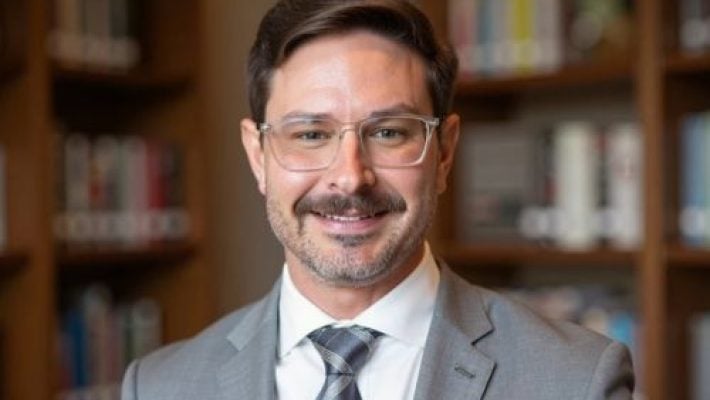 Randall R. Saxton solo