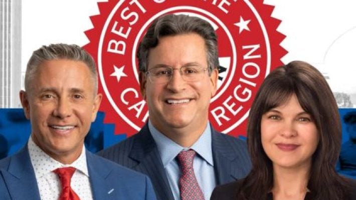 Rosemarie Riddell Bogdan with team