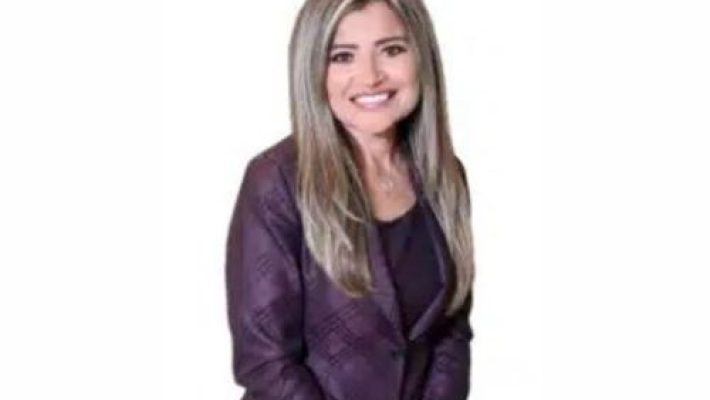 Sandra Guzman-Salvado solo