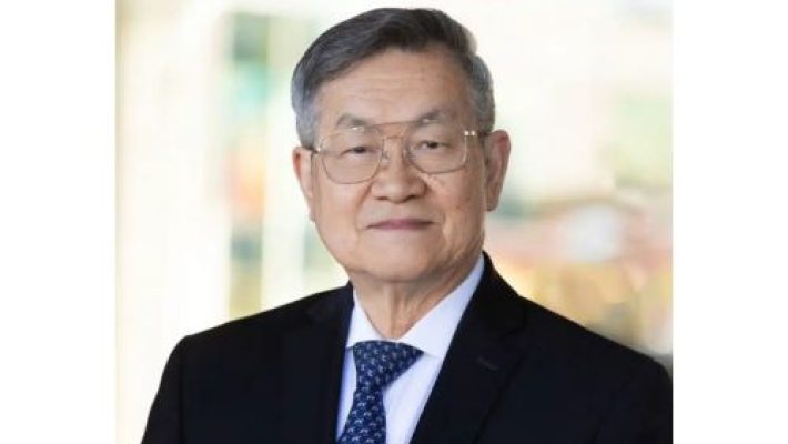 William KT Kiang solo