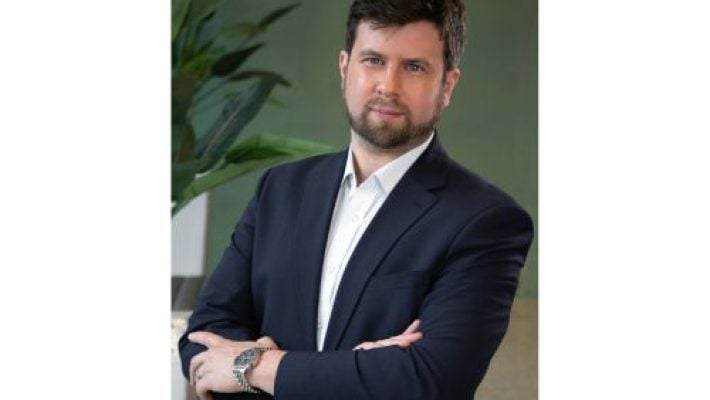 Zachary Abraham Kohn solo